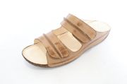 Women’s slippers