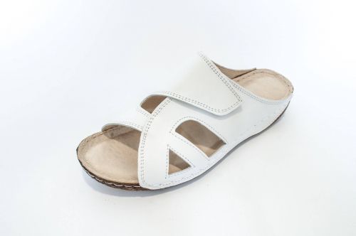 Women’s slippers 