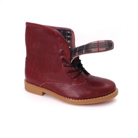 Women’s burgundy sports boots 