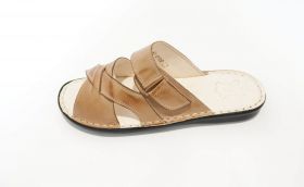 Men’s convenient black genuine leather slippers