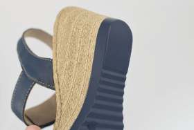 Brown ladies' sandals with flat sole