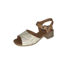 Дамски сандали в бежов флорален мотив