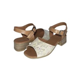 Дамски сандали в бежов флорален мотив