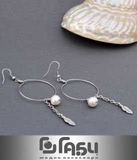 Earrings - Pearl and feather