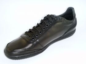 Men’s sports style shoes
