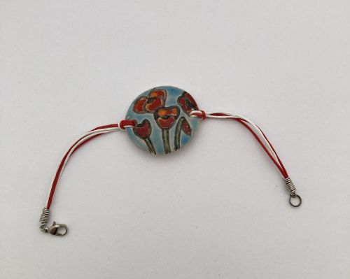 Ръчно изработена рисувана керамична мартеница - гривна.