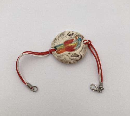 Ръчно изработена рисувана керамична мартеница - гривна.