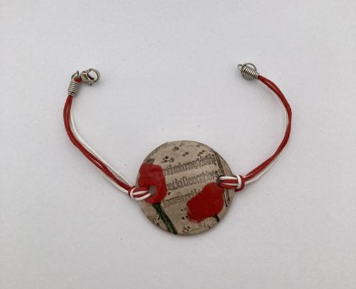 Ръчно изработена рисувана керамична мартеница - гривна.