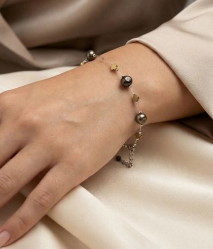 Гривна ,,Fortuna'' - естествена перла