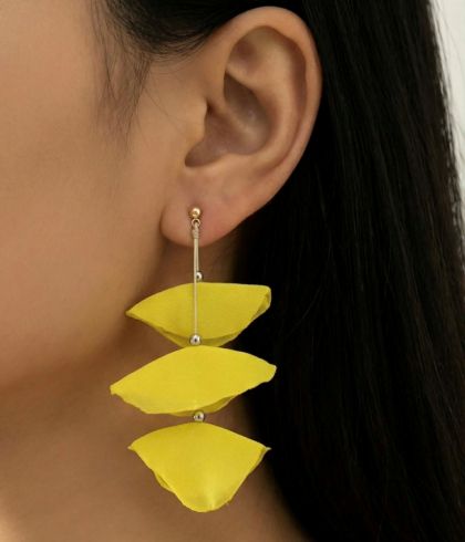 Bracelet of cultivated river pearls