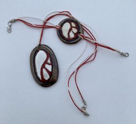 Bracelet of  facetted glass beads