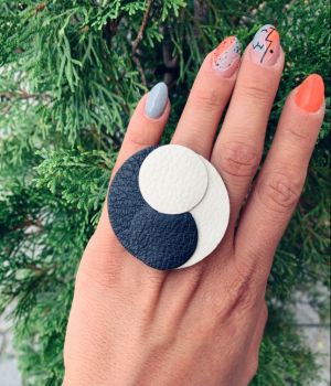 Stylish pearl necklace